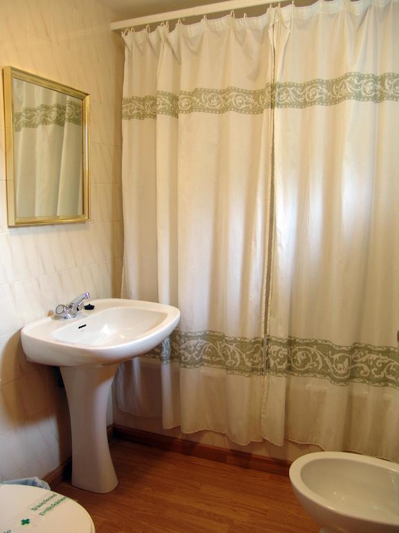 Hostal Pirineos Sarvisé Camera foto