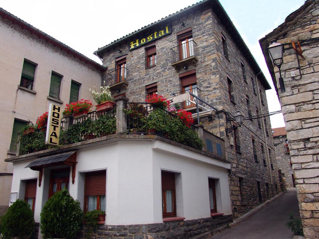 Hostal Pirineos Sarvisé Esterno foto