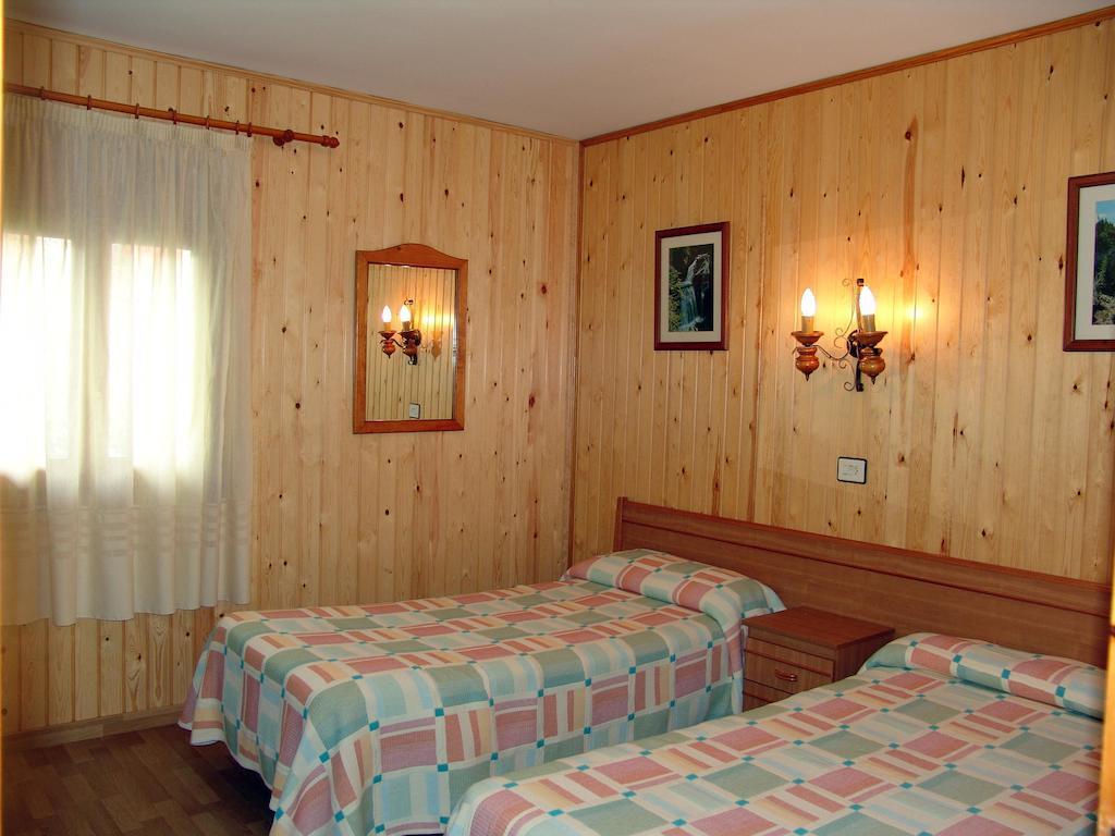 Hostal Pirineos Sarvisé Camera foto