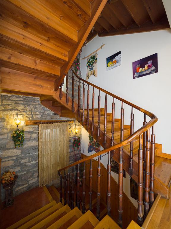Hostal Pirineos Sarvisé Esterno foto